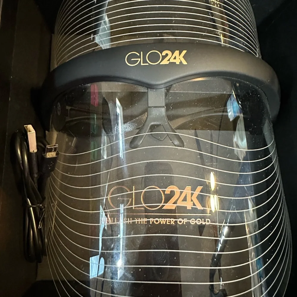 Gold LED Beauty Mask seven different colors ￼